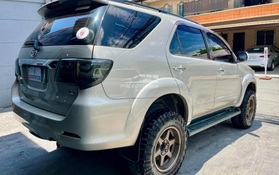 2012 Toyota Fortuner  2.4 G Diesel 4x2 AT in Las Piñas, Metro Manila-8