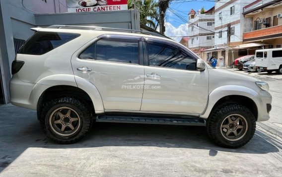 2012 Toyota Fortuner  2.4 G Diesel 4x2 AT in Las Piñas, Metro Manila-7