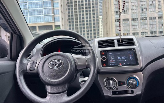 2020 Toyota Wigo  1.0 G AT in Makati, Metro Manila-10