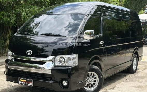 2017 Toyota Hiace  Super Grandia 3.0 LXV A/T in Manila, Metro Manila-18