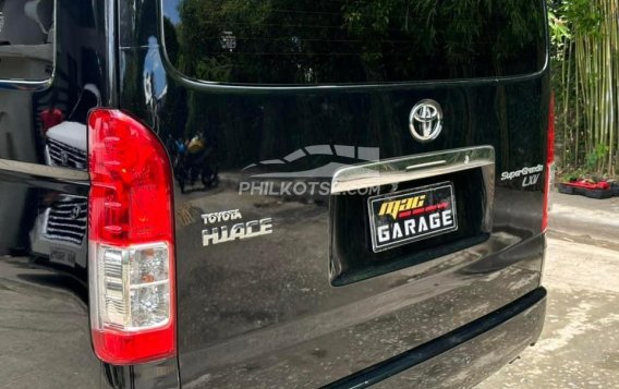 2017 Toyota Hiace  Super Grandia 3.0 LXV A/T in Manila, Metro Manila-15