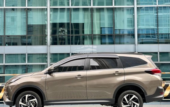 2019 Toyota Rush  1.5 G AT in Makati, Metro Manila-11