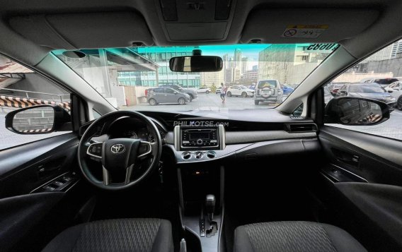 2017 Toyota Innova  2.8 E Diesel AT in Makati, Metro Manila-10