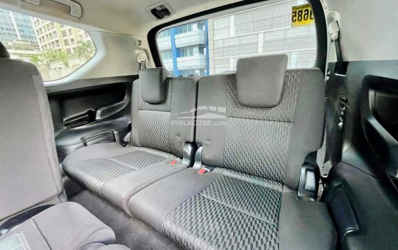 2017 Toyota Innova  2.8 E Diesel AT in Makati, Metro Manila-5