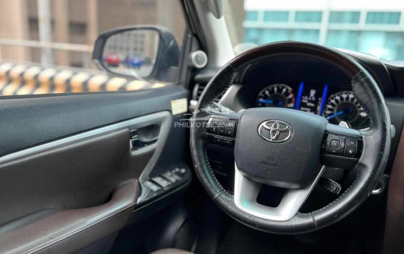 2018 Toyota Fortuner  2.8 V Diesel 4x4 AT in Makati, Metro Manila-8