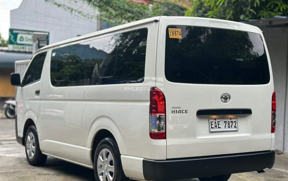 2022 Toyota Hiace  Commuter 3.0 M/T in Manila, Metro Manila-8