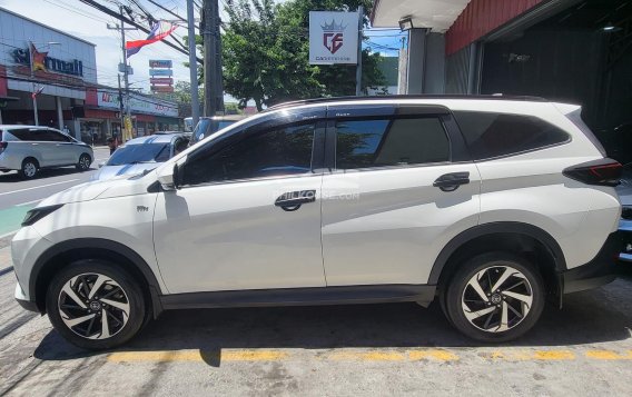 2018 Toyota Rush  1.5 G AT in Las Piñas, Metro Manila-12