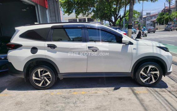 2018 Toyota Rush  1.5 G AT in Las Piñas, Metro Manila-8
