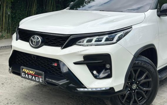 2017 Toyota Fortuner  2.8 V Diesel 4x4 AT in Manila, Metro Manila-26