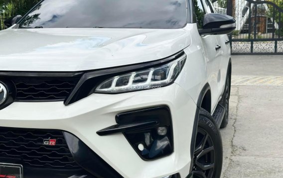 2017 Toyota Fortuner  2.8 V Diesel 4x4 AT in Manila, Metro Manila-25