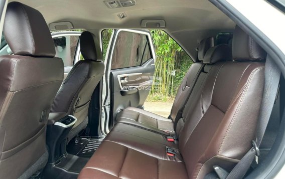 2017 Toyota Fortuner  2.8 V Diesel 4x4 AT in Manila, Metro Manila-7