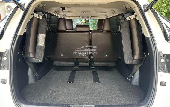 2017 Toyota Fortuner  2.8 V Diesel 4x4 AT in Manila, Metro Manila-4