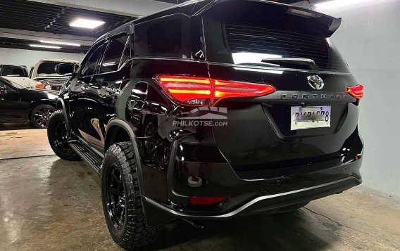 2016 Toyota Fortuner  2.4 V Diesel 4x2 AT in Manila, Metro Manila-21