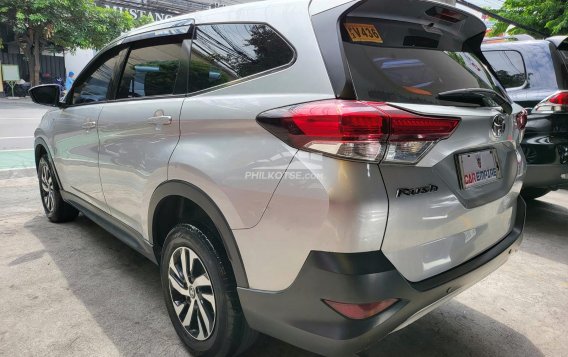 2019 Toyota Rush  1.5 E AT in Las Piñas, Metro Manila-11