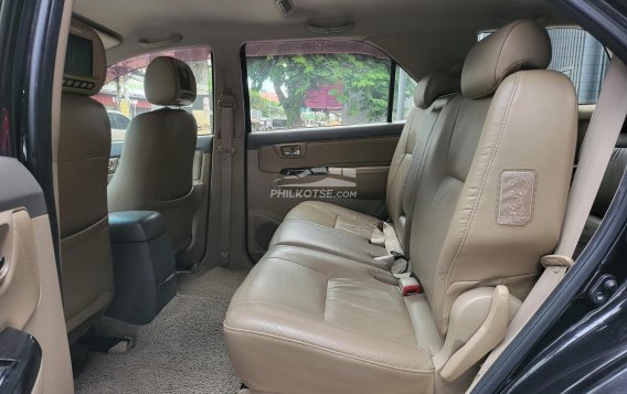 2013 Toyota Fortuner  2.7 G Gas A/T in Las Piñas, Metro Manila-3