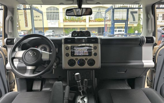 2018 Toyota FJ Cruiser  4.0L V6 in Las Piñas, Metro Manila-10