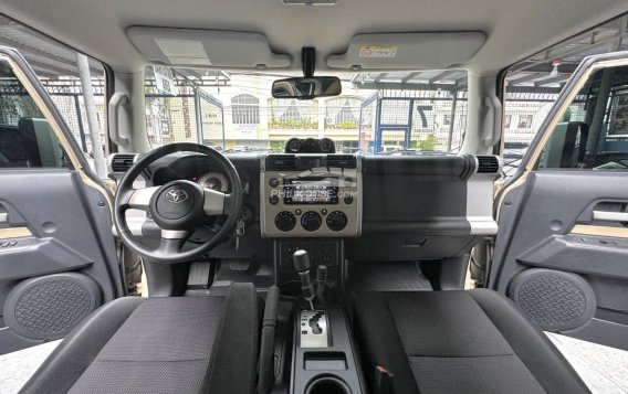 2018 Toyota FJ Cruiser  4.0L V6 in Las Piñas, Metro Manila-11