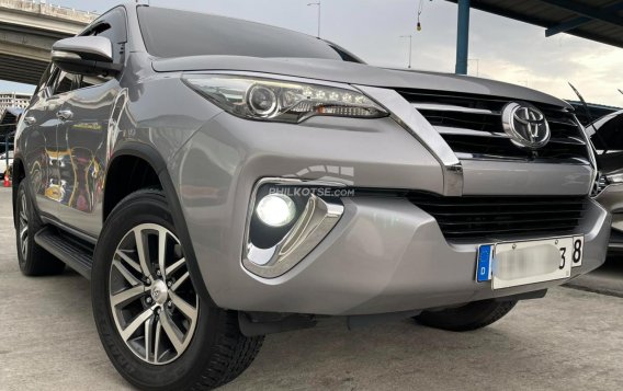 2017 Toyota Fortuner  2.4 V Diesel 4x2 AT in Quezon City, Metro Manila-3