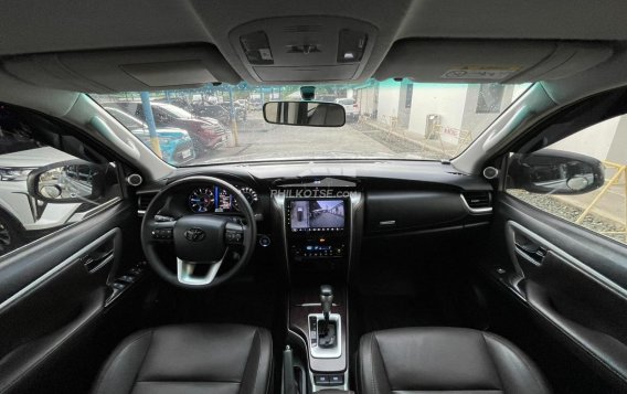 2017 Toyota Fortuner  2.4 V Diesel 4x2 AT in Quezon City, Metro Manila-14