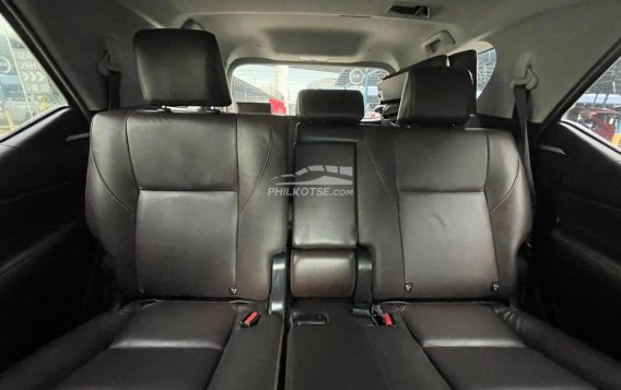 2017 Toyota Fortuner  2.4 V Diesel 4x2 AT in Quezon City, Metro Manila-16