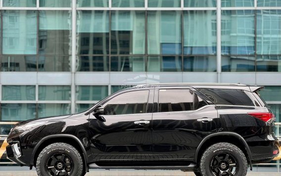 2019 Toyota Fortuner  2.4 V Diesel 4x2 AT in Makati, Metro Manila-6