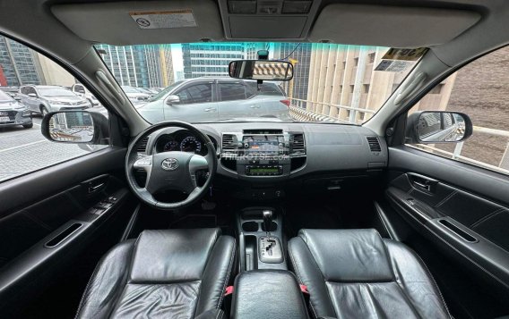 2015 Toyota Fortuner in Makati, Metro Manila-11
