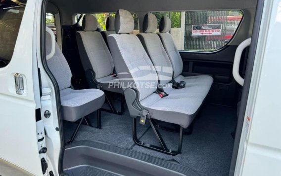 2017 Toyota Hiace in Angeles, Pampanga-15