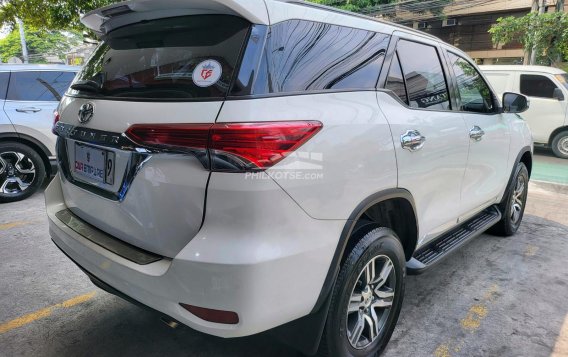 2016 Toyota Fortuner  2.7 G Gas A/T in Las Piñas, Metro Manila-9