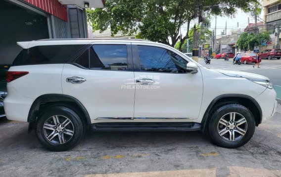 2016 Toyota Fortuner  2.7 G Gas A/T in Las Piñas, Metro Manila-8