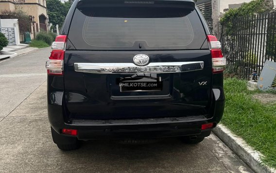 2017 Toyota Land Cruiser Prado 4.0 4x4 AT (Gasoline) in Parañaque, Metro Manila-2