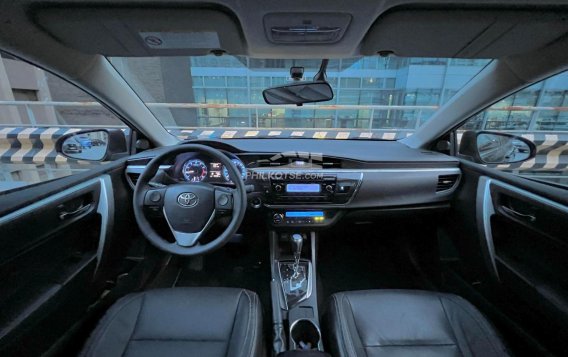 2014 Toyota Altis in Makati, Metro Manila