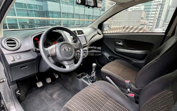 2019 Toyota Wigo  1.0 E MT in Makati, Metro Manila-15