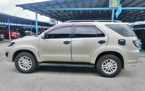 2013 Toyota Fortuner  2.4 G Diesel 4x2 AT in Pasay, Metro Manila-3