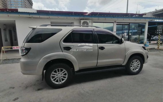 2013 Toyota Fortuner  2.4 G Diesel 4x2 AT in Pasay, Metro Manila-4