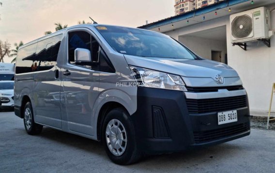 2022 Toyota Hiace  Commuter Deluxe in Pasay, Metro Manila-1