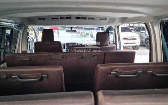 2022 Toyota Hiace  Commuter Deluxe in Pasay, Metro Manila-10