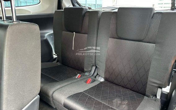 2023 Toyota Veloz in Makati, Metro Manila-17