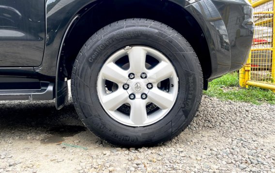 2010 Toyota Fortuner  2.7 G Gas A/T in Pasay, Metro Manila-5