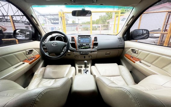 2010 Toyota Fortuner  2.7 G Gas A/T in Pasay, Metro Manila-11