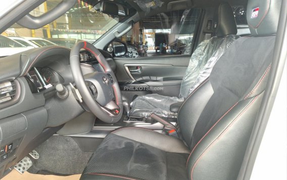 2024 Toyota Fortuner GR Sport 2.8 Diesel 4x4 AT in Quezon City, Metro Manila-14