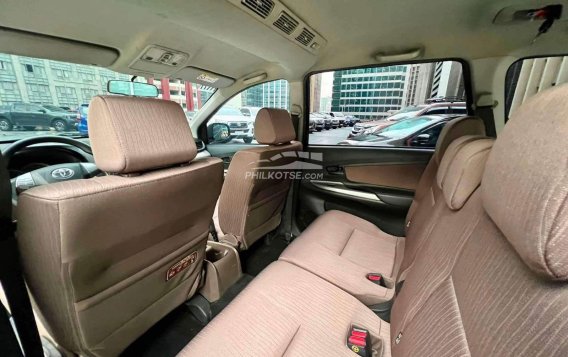 2016 Toyota Avanza  1.5 G A/T in Makati, Metro Manila-16