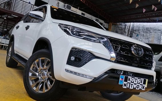 2023 Toyota Fortuner 2.4 V Pearl Diesel 4x2 AT in Quezon City, Metro Manila-2