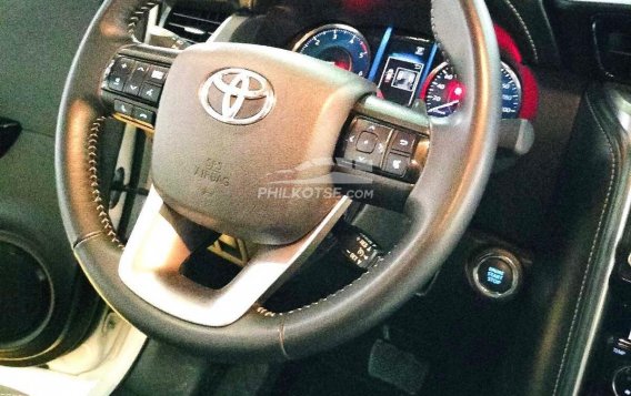 2023 Toyota Fortuner 2.4 V Pearl Diesel 4x2 AT in Quezon City, Metro Manila-13