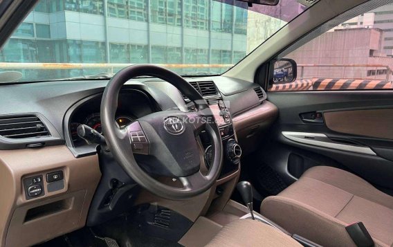 2016 Toyota Avanza  1.5 G AT in Makati, Metro Manila-11