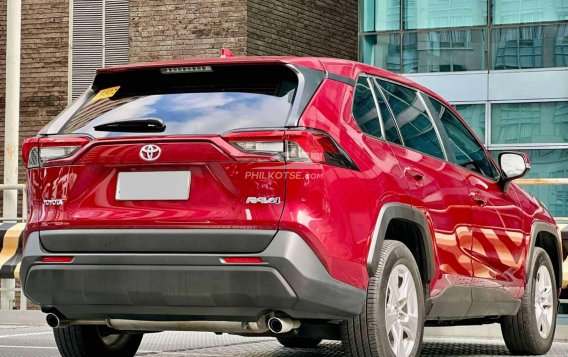 2019 Toyota RAV4  2.5 LE in Makati, Metro Manila-3