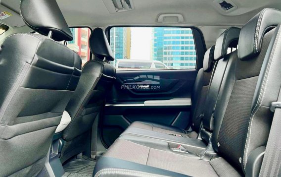 2022 Toyota Veloz in Makati, Metro Manila-4