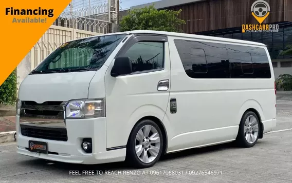 2015 Toyota Hiace in Quezon City, Metro Manila