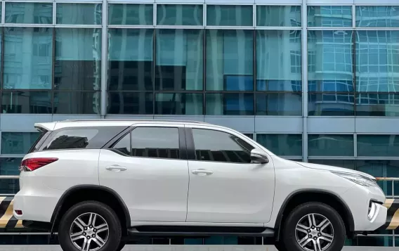 2017 Toyota Fortuner  2.4 G Diesel 4x2 AT in Makati, Metro Manila-5