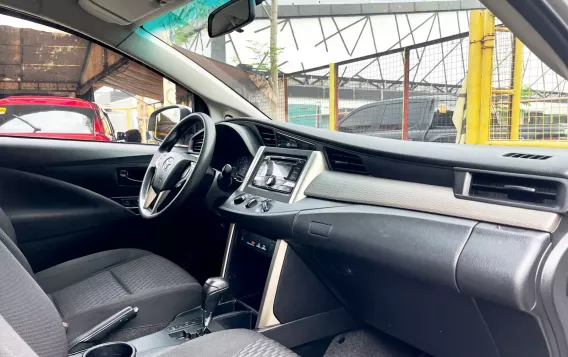 2019 Toyota Innova  2.8 E Diesel AT in Pasay, Metro Manila-14