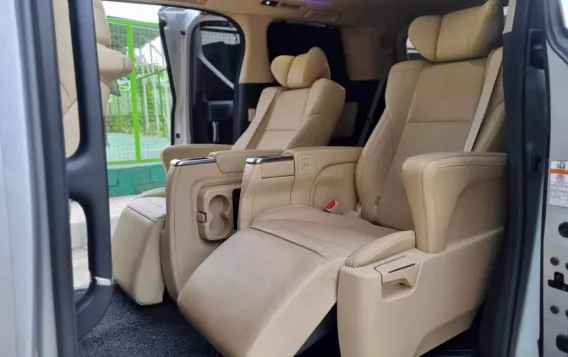 2018 Toyota Alphard  3.5 Gas AT in Caloocan, Metro Manila-7